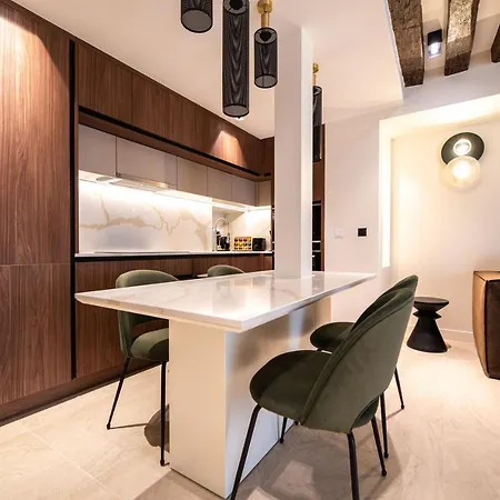 Luxury Marais Apartment Paris