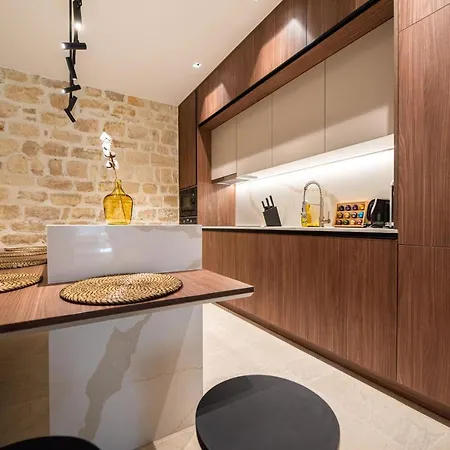 Luxury Marais * פריז